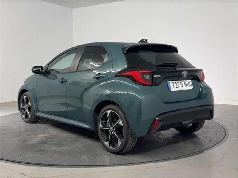 Usado Toyota Yaris Hybrid Style 116 CV (85 kW) 2025 Utilitario
