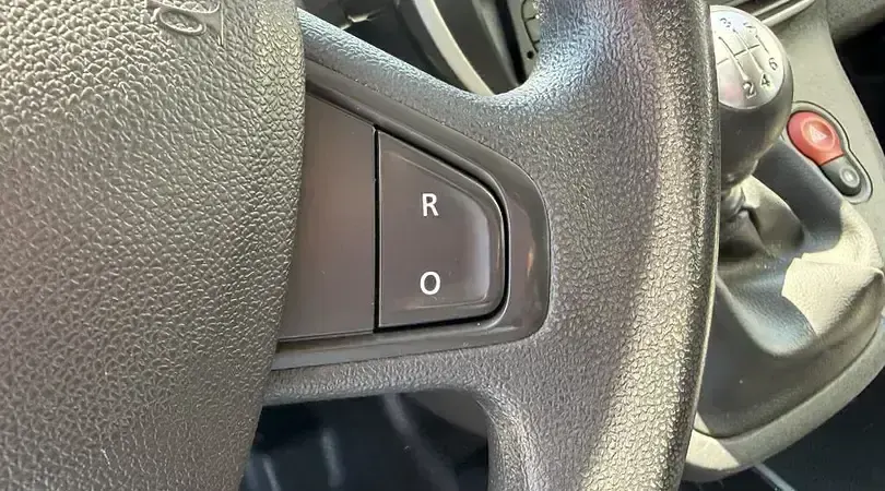 Usado Nissan NV250 Comfort 95 CV (69 kW) 2021 Blanco mineral (sólido) Van