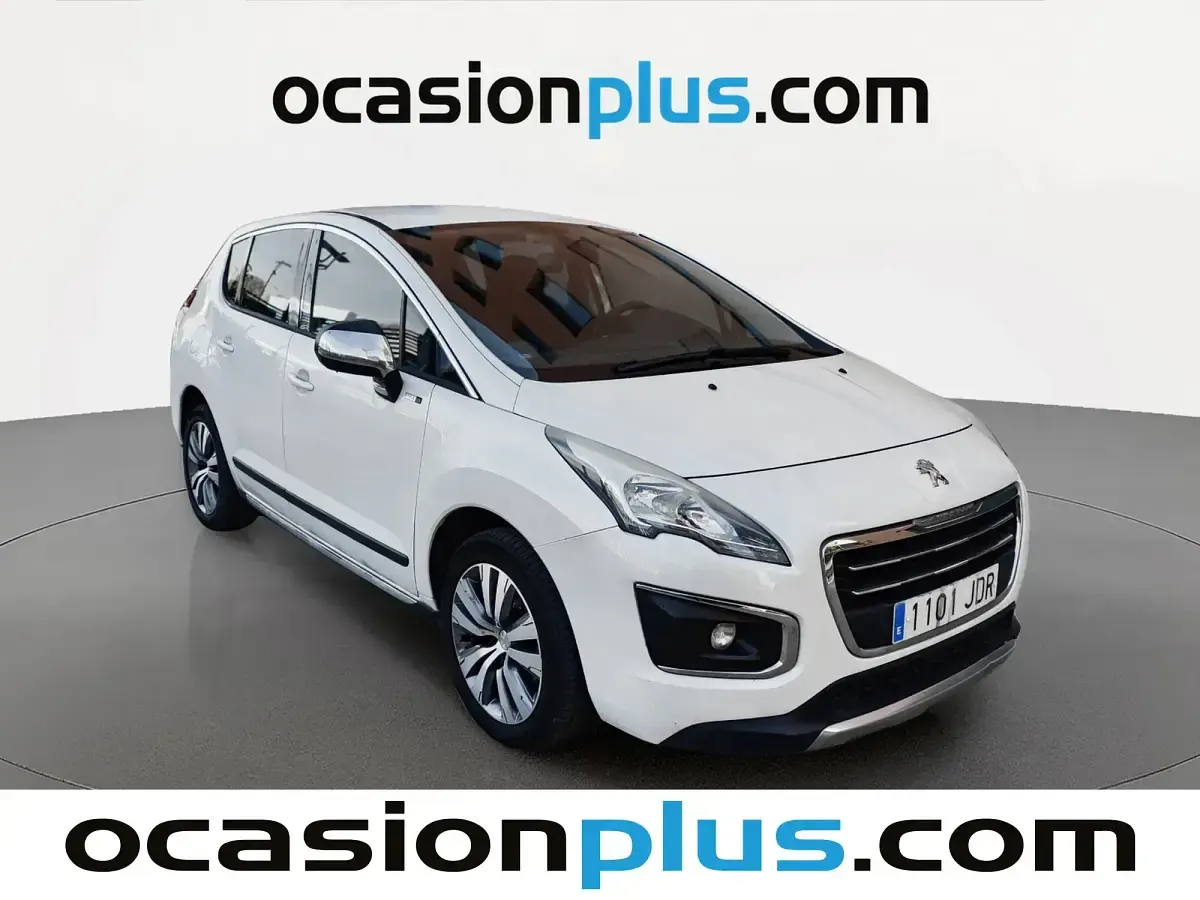 Usado Peugeot 3008 Style 120 CV (88 kW) 2015 Blanco Familiar
