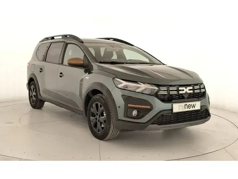 Usado Dacia Jogger Extreme 140 CV (102 kW) 2025 Verde Monovolumen