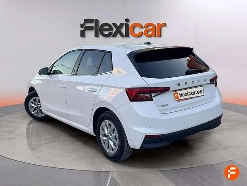 Usado Skoda Fabia 95 CV (69 kW) 2025 Blanco Utilitario