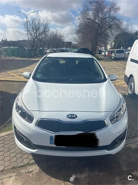 Usado Kia Ceed GT 136 CV (100 kW) 2016 Blanco Berlina