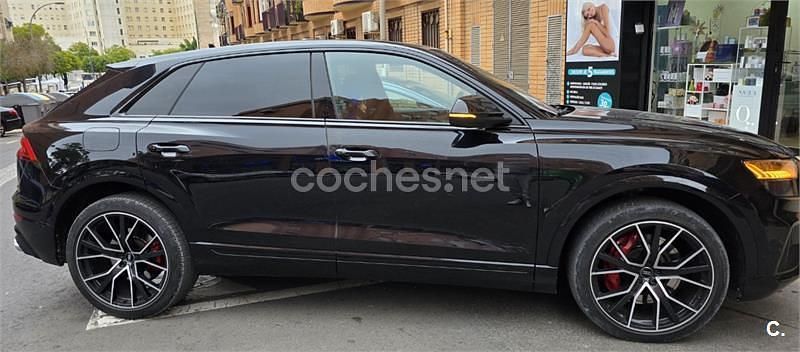 Usado Audi Q8 Premium 435 CV (319 kW) 2020 Rojo SUV