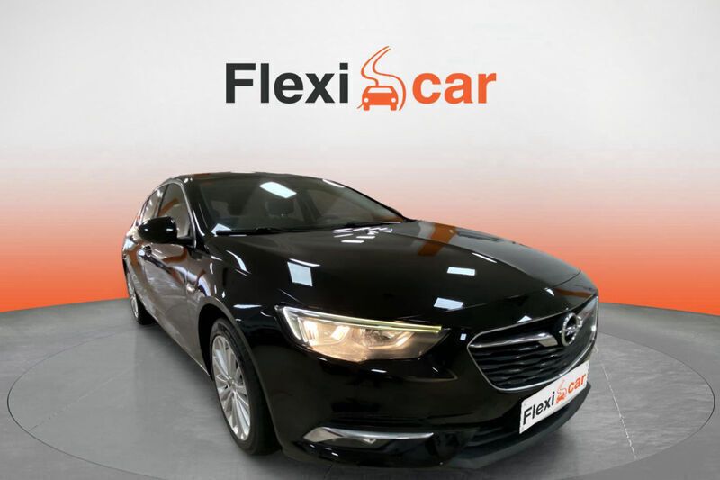 Negro Usado 2020 Opel Insignia Innovation Berlina | 13.990 € (Buen precio) - Imagen 1/4