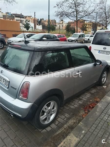 Usado Mini Cooper 115 CV (84 kW) 2005 Gris / plata Utilitario