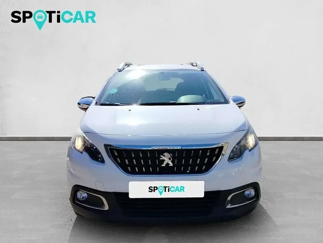 Usado Peugeot 2008 Style 110 CV (80 kW) 2018 Blanco SUV