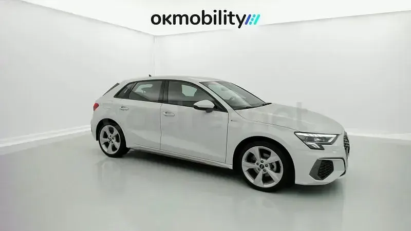 Usado Audi A3 S-Line 150 CV (110 kW) 2023 Blanco Berlina