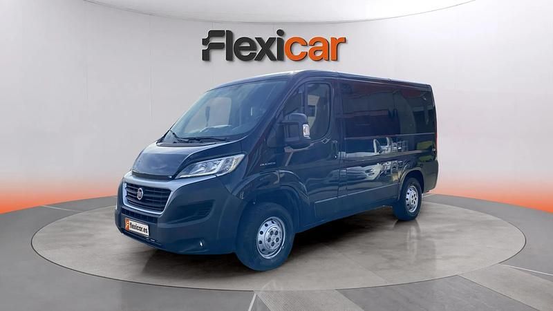 Usado Fiat Ducato 150 CV (110 kW) 2018 Azul Van