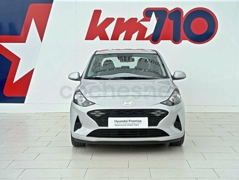 Usado Hyundai i10 63 CV (46 kW) 2025 Gris / plata Utilitario