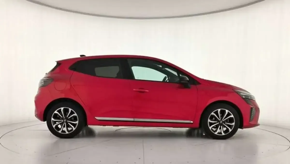Usado Renault Clio V Techno 101 CV (74 kW) 2025 Rojo Berlina