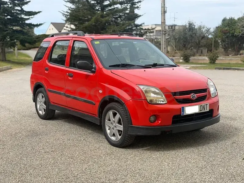 Usado Suzuki Ignis 99 CV (72 kW) 2005 Rojo Utilitario
