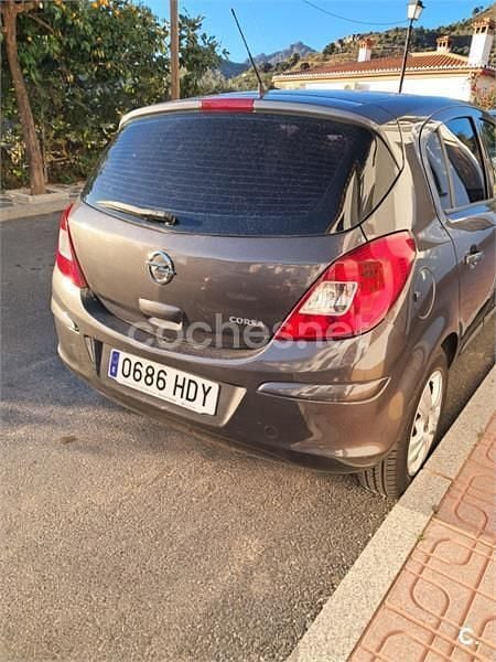 Usado Opel Corsa Cosmo 85 CV (62 kW) 2011 Negro Utilitario