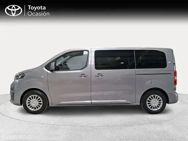 Usado Toyota Proace 144 CV (105 kW) 2024 Gris Monovolumen