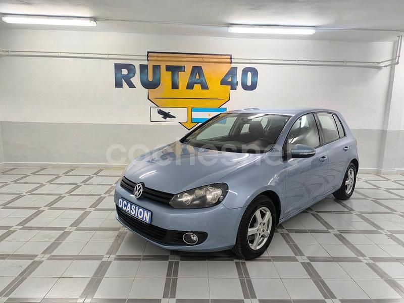 Azul Usado 2011 VW Golf Advance Berlina | 6990 € (Buen precio) - Imagen 1/4