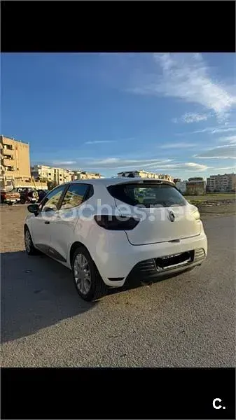 Usado Renault Clio IV LIMITED 75 CV (55 kW) 2017 Blanco Berlina