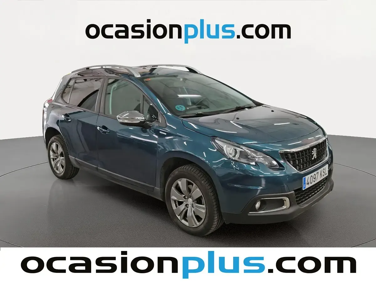 Usado Peugeot 2008 Style 100 CV (73 kW) 2018 Verde SUV
