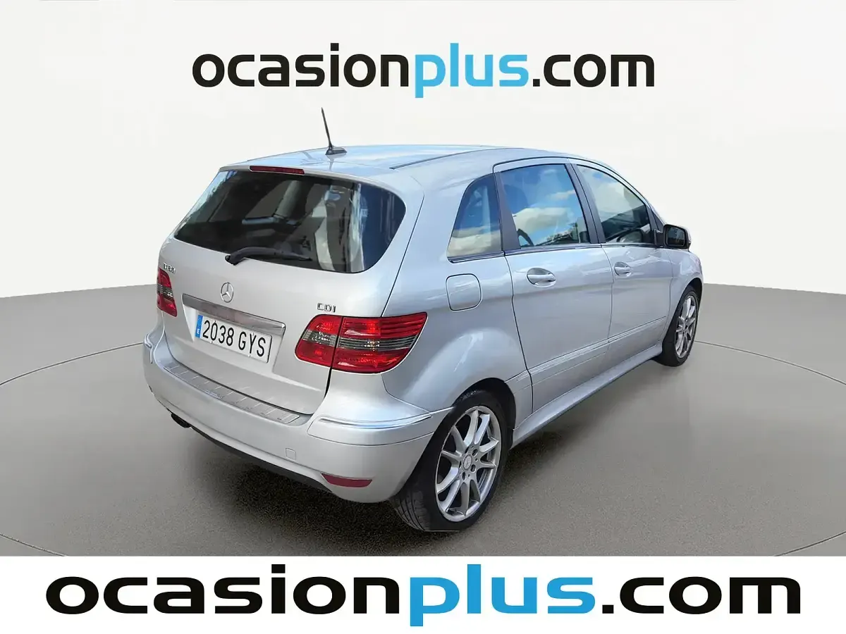 Usado Mercedes B180 109 CV (80 kW) 2010 Gris Monovolumen