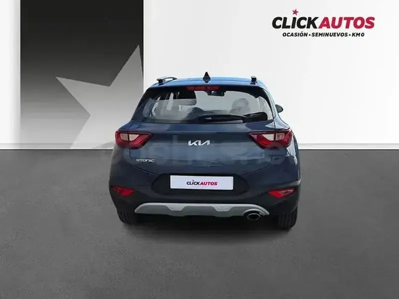 Usado Kia Stonic 100 CV (73 kW) 2025 Azul SUV