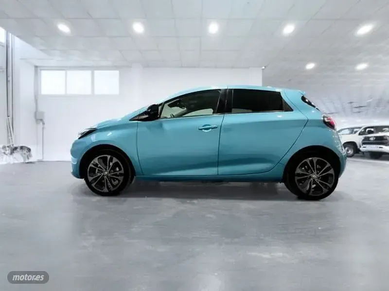 Usado Renault Zoe Iconic 50 kW (69 CV) 2023 Azul Utilitario