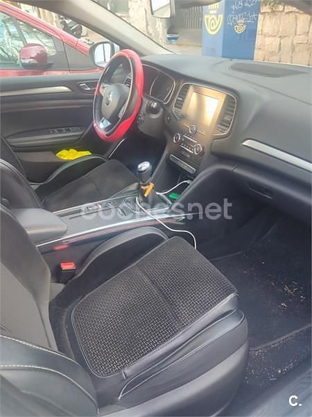 Usado Renault Mégane IV Zen 140 CV (102 kW) 2019 Blanco Berlina