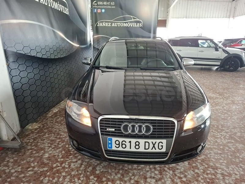 Usado Audi A4 140 CV (102 kW) 2006 Negro Berlina