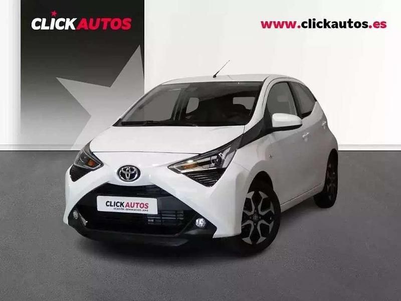 Blanco Usado 2021 Toyota Aygo X-play Utilitario | 9250 € (Super precio) - Imagen 1/4