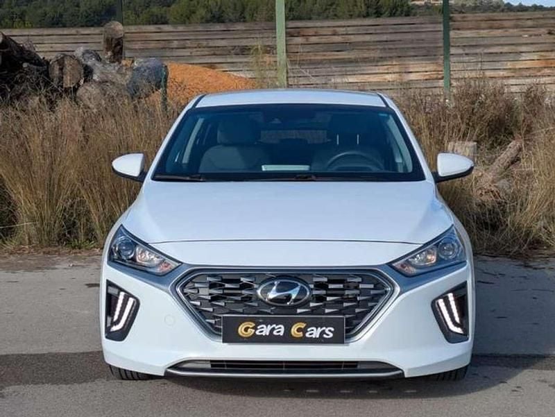 Usado Hyundai Ioniq 141 CV (103 kW) 2022 Blanco Utilitario