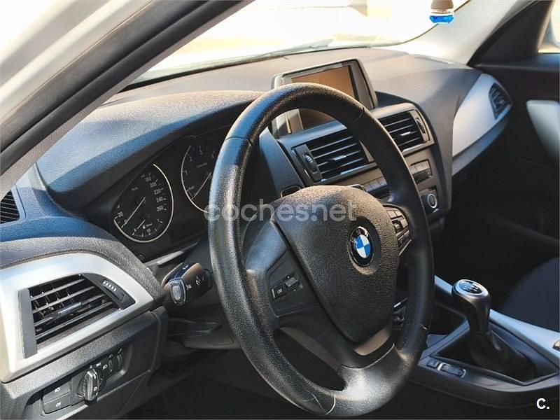 Käytetty BMW 116 Efficient Dynamics 116 HP (85 kW) 2012 Valkoinen Viistoperä
