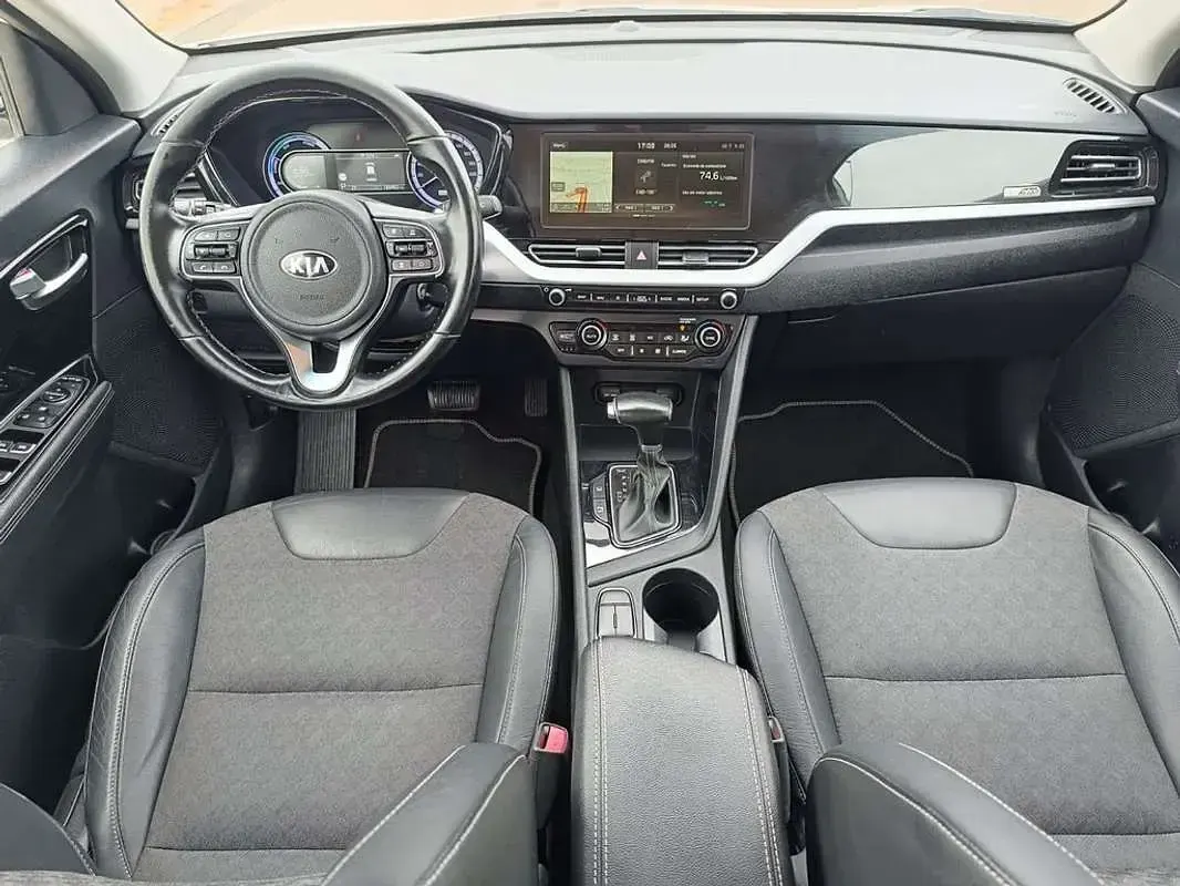 Usado Kia Niro 141 CV (103 kW) 2020 Blanco SUV