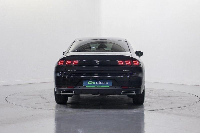 Usado Peugeot 508 Allure 130 CV (95 kW) 2021 Rojo Berlina