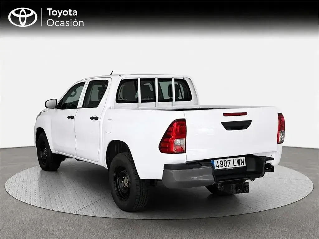 Usado Toyota HiLux 150 CV (110 kW) 2022 Blanco Pickup/Camioneta