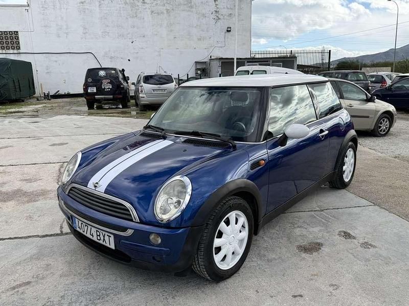 Usado Mini ONE 90 CV (66 kW) 2003 Azul Utilitario