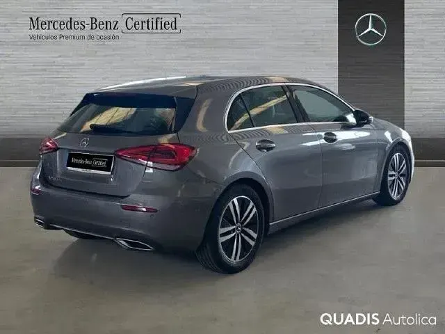 Usado Mercedes A200 Progressive 150 CV (110 kW) 2023 Gris montaña