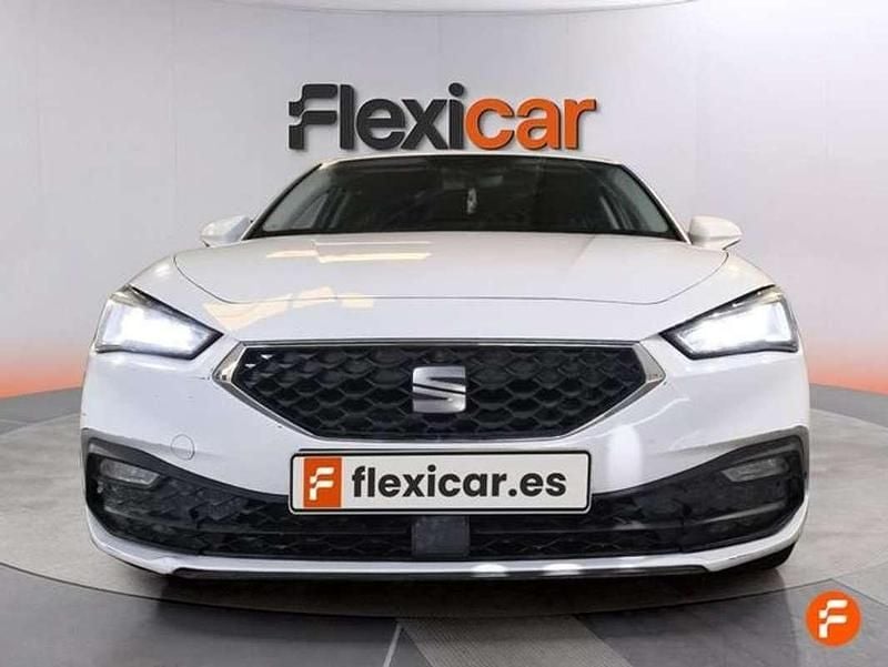 Usado Seat Leon Style 116 CV (85 kW) 2021 Blanco Utilitario