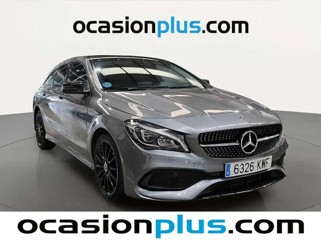 Usado Mercedes CLA200 Shooting Brake AMG 136 CV (100 kW) 2019 Gris Familiar
