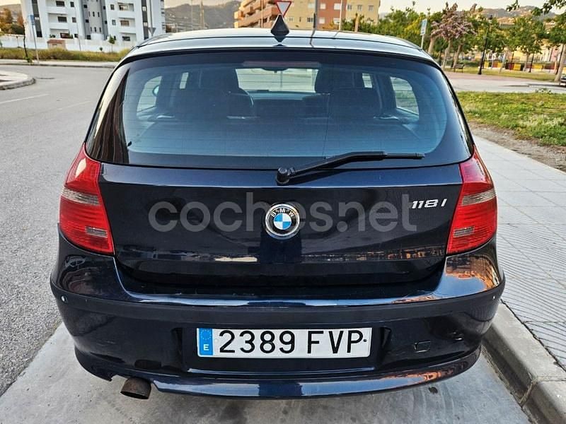 Usado BMW 118 143 CV (105 kW) 2007 Azul Utilitario