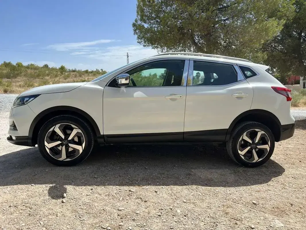 Usado Nissan Qashqai Acenta 150 CV (110 kW) 2021 Blanco SUV