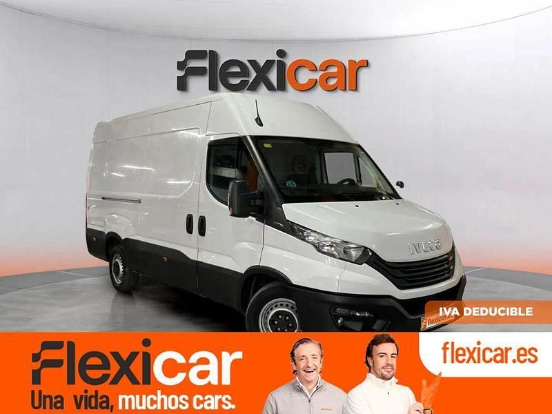 Blanco Usado 2022 Iveco Daily Berlina | 26.790 € (Precio justo) - Imagen 1/4