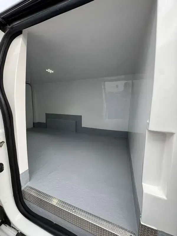Usado Opel Vivaro 120 CV (88 kW) 2021 Blanco Monovolumen
