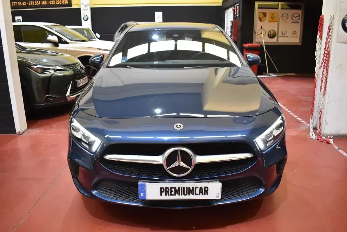 Usado Mercedes A250 218 CV (160 kW) 2022 Azul Utilitario