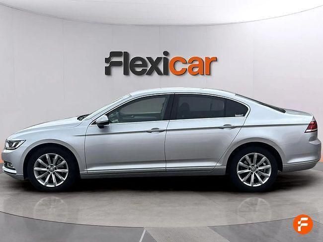 Usado VW Passat Advance 150 CV (110 kW) 2018 Gris Berlina