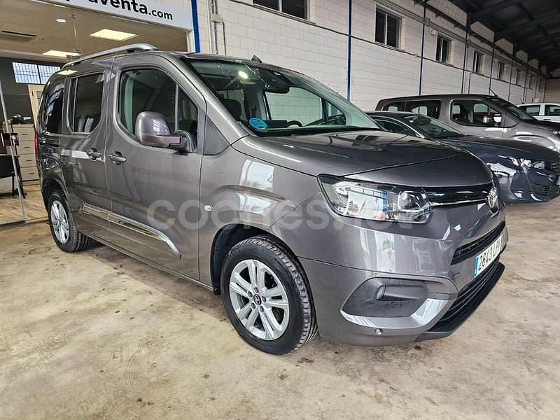 Usado Toyota Proace Verso Active 131 CV (96 kW) 2021 Gris / plata Familiar