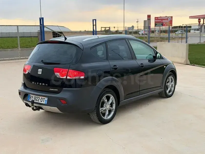 Usado Seat Altea 170 CV (125 kW) 2011 Negro Monovolumen
