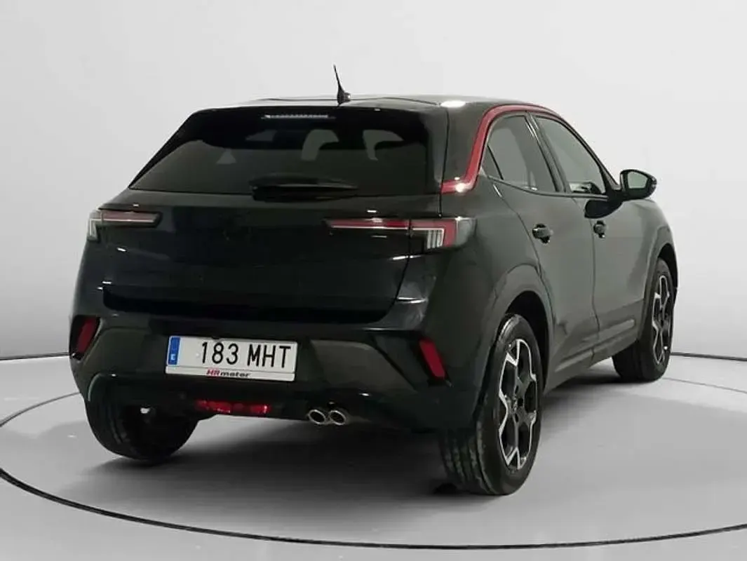 Usado Opel Mokka 136 CV (100 kW) 2023 Negro SUV