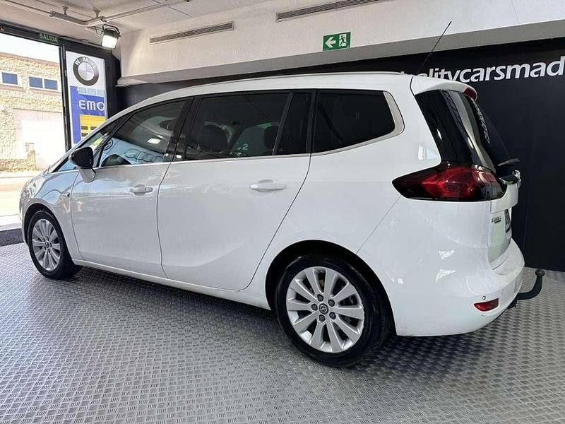 Usado Opel Zafira Tourer Selective 140 CV (102 kW) 2014 Blanco Monovolumen