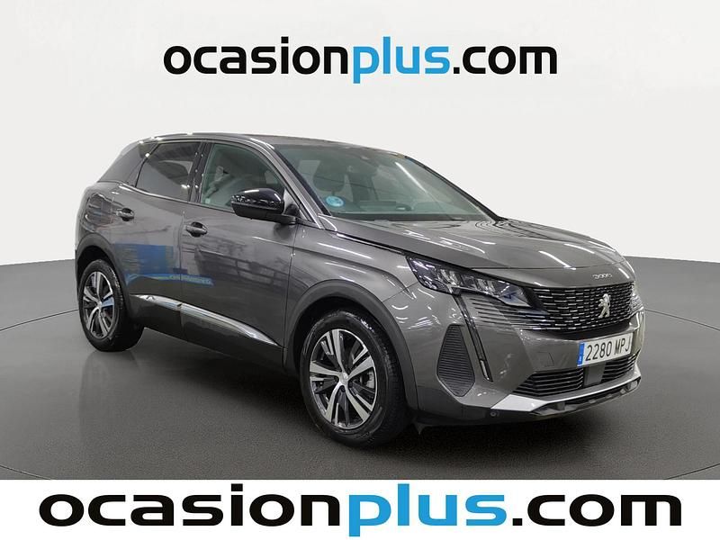 Usado Peugeot 3008 Allure 130 CV (95 kW) 2024 Gris SUV