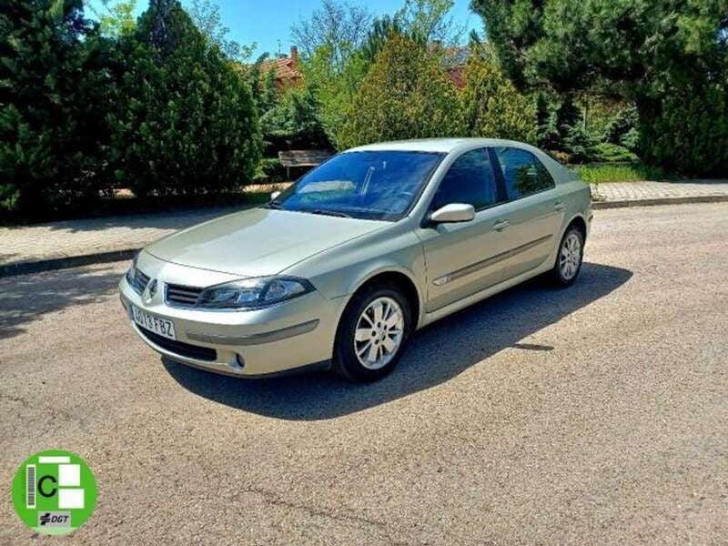 Beige Usado 2006 Renault Laguna II Authentique Berlina | 2900 € - Imagen 1/4