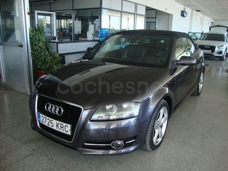 Usado Audi A3 Cabriolet Ambition 140 CV (102 kW) 2010 Gris / plata Descapotable