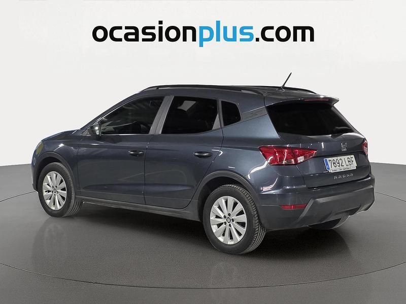 Usado Seat Arona Reference 95 HP (69 kW) 2019 Cinzento SUV