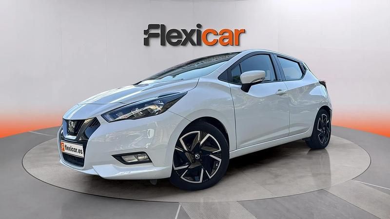 Używany Nissan Micra Acenta 92 KM (67 kW) 2022 Biały Hatchback